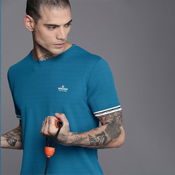 https://www.soulstylez.com/products/men-teal-blue-brand-logo-printed-casual-t-shirt