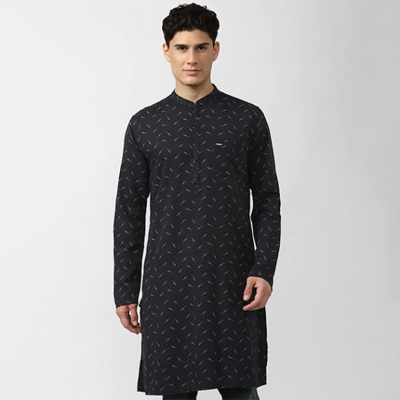 https://www.soulstylez.com/products/men-black-geometric-printed-kurta-1