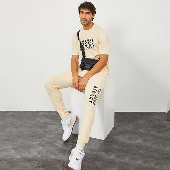 https://www.soulstylez.com/products/men-cream-colored-solid-slim-fit-cotton-joggers