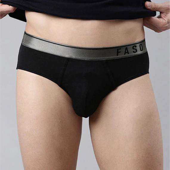 https://www.soulstylez.com/products/men-black-solid-cotton-basic-briefs