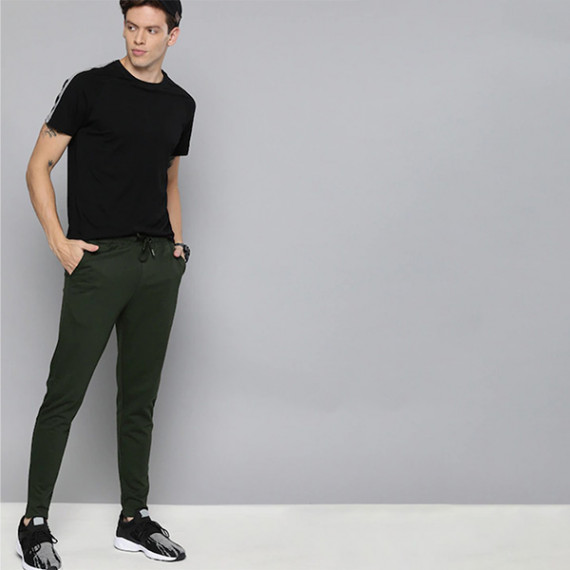 https://www.soulstylez.com/products/men-olive-green-straight-fit-solid-track-pants