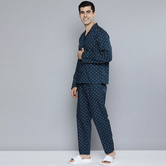 https://www.soulstylez.com/products/men-navy-blue-white-printed-pure-cotton-night-suit
