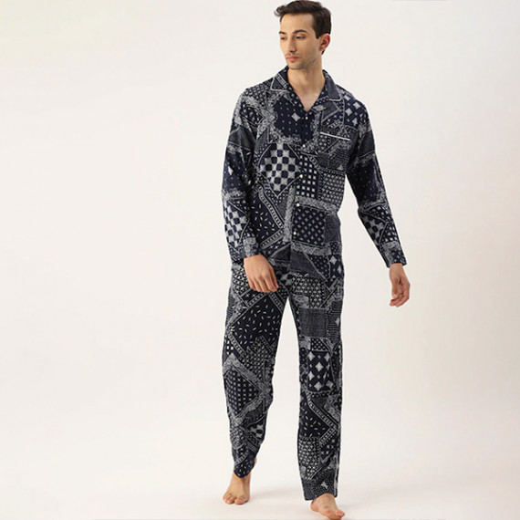 https://www.soulstylez.com/products/men-navy-blue-white-printed-night-suit-1