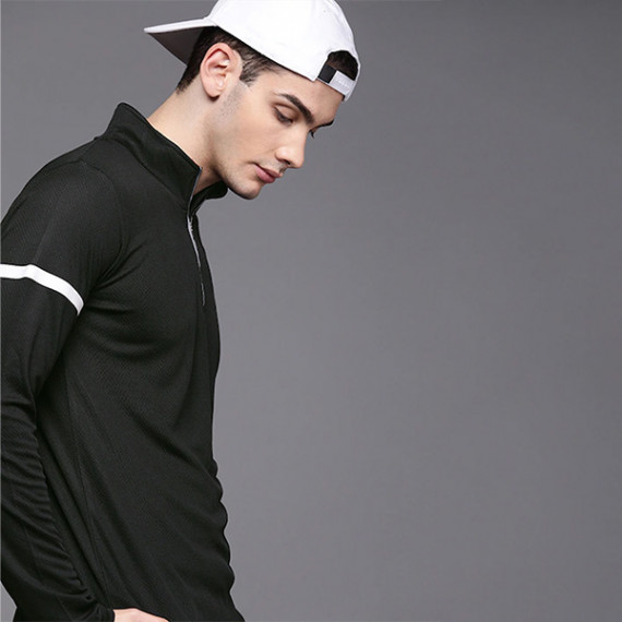 https://www.soulstylez.com/products/men-black-self-design-mock-collar-t-shirt