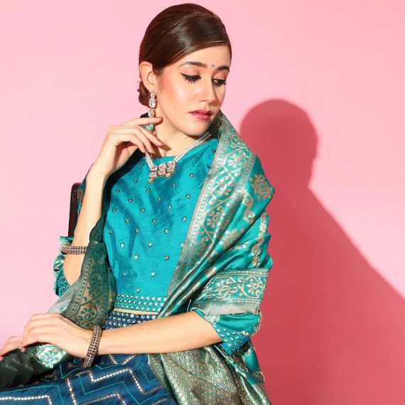 https://www.soulstylez.com/products/women-navy-blue-embellished-ready-to-wear-lehenga-blouse-with-dupatta